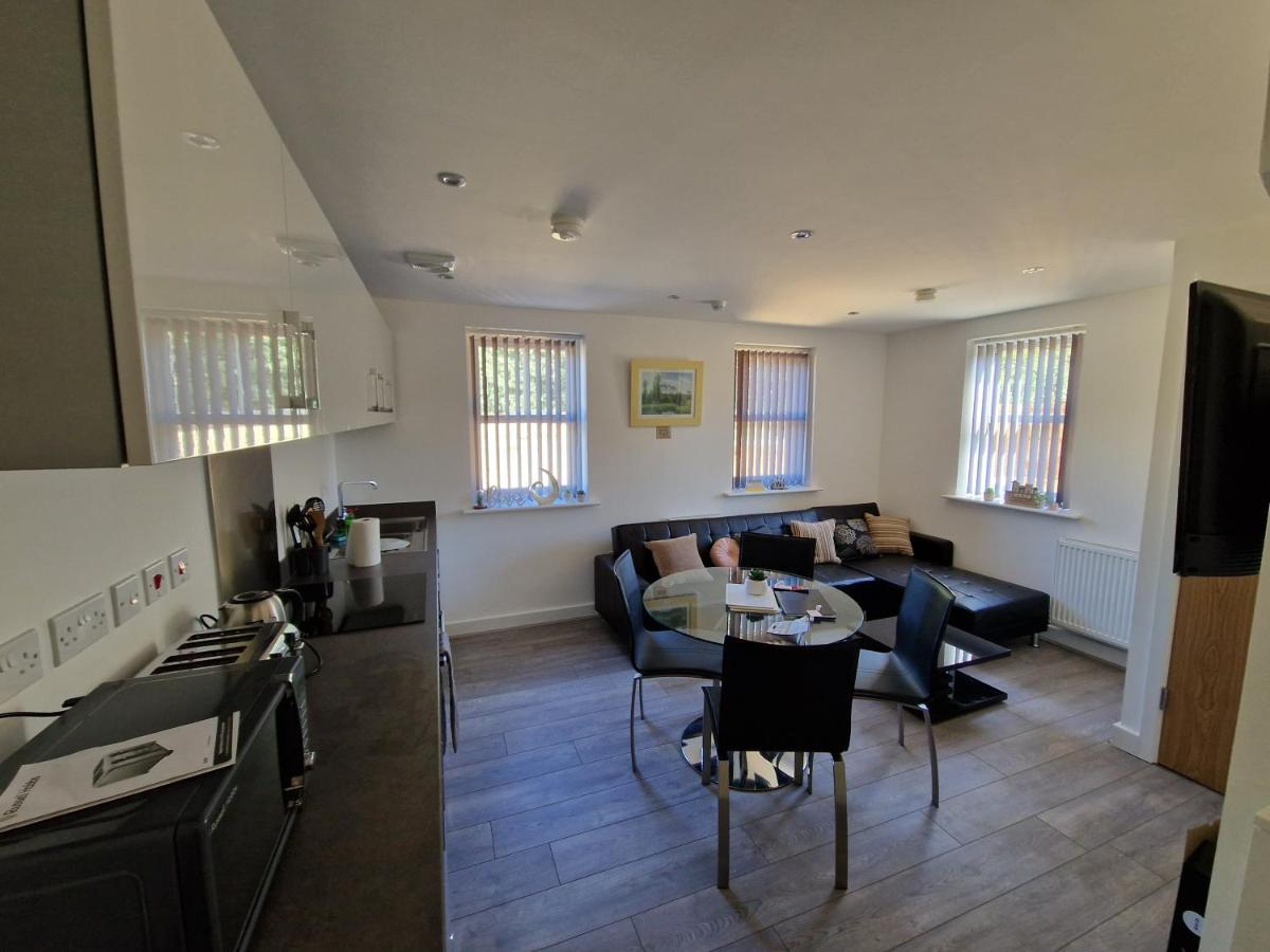 7 Burnby Close,leeds,ls14 1ga * Leeds (West Yorkshire)